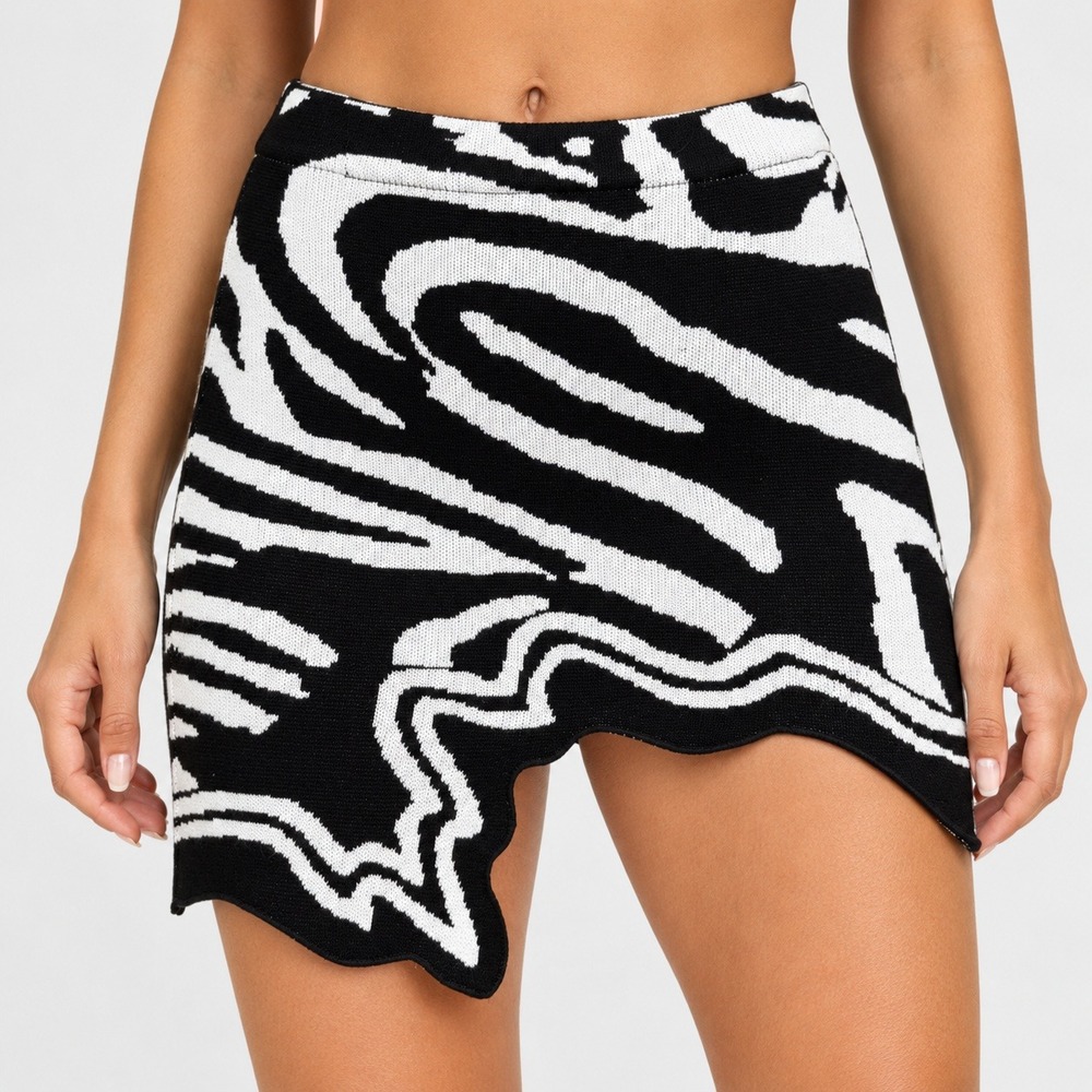 Akira Womens Zebra Print Asymmetrical Hem Knit Mini Skirt Black White Small